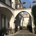 La Corte לינה וארוחת בוקר SantʼAntimo