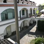 La Corte לינה וארוחת בוקר SantʼAntimo
