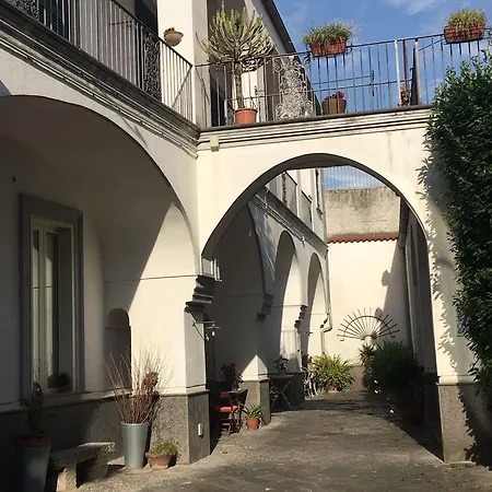 La Corte Frühstückspension SantʼAntimo