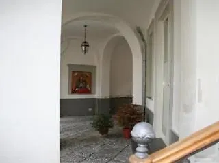 La Corte Frühstückspension 3*
